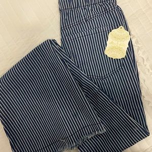 New w/ tag Alter’d State flare jeans w/ elastic waist